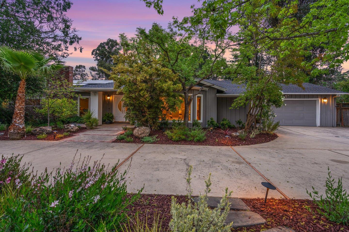 Detail Gallery Image 1 of 1 For 25594 Elena Rd, Los Altos Hills,  CA 94022 - 5 Beds | 4 Baths