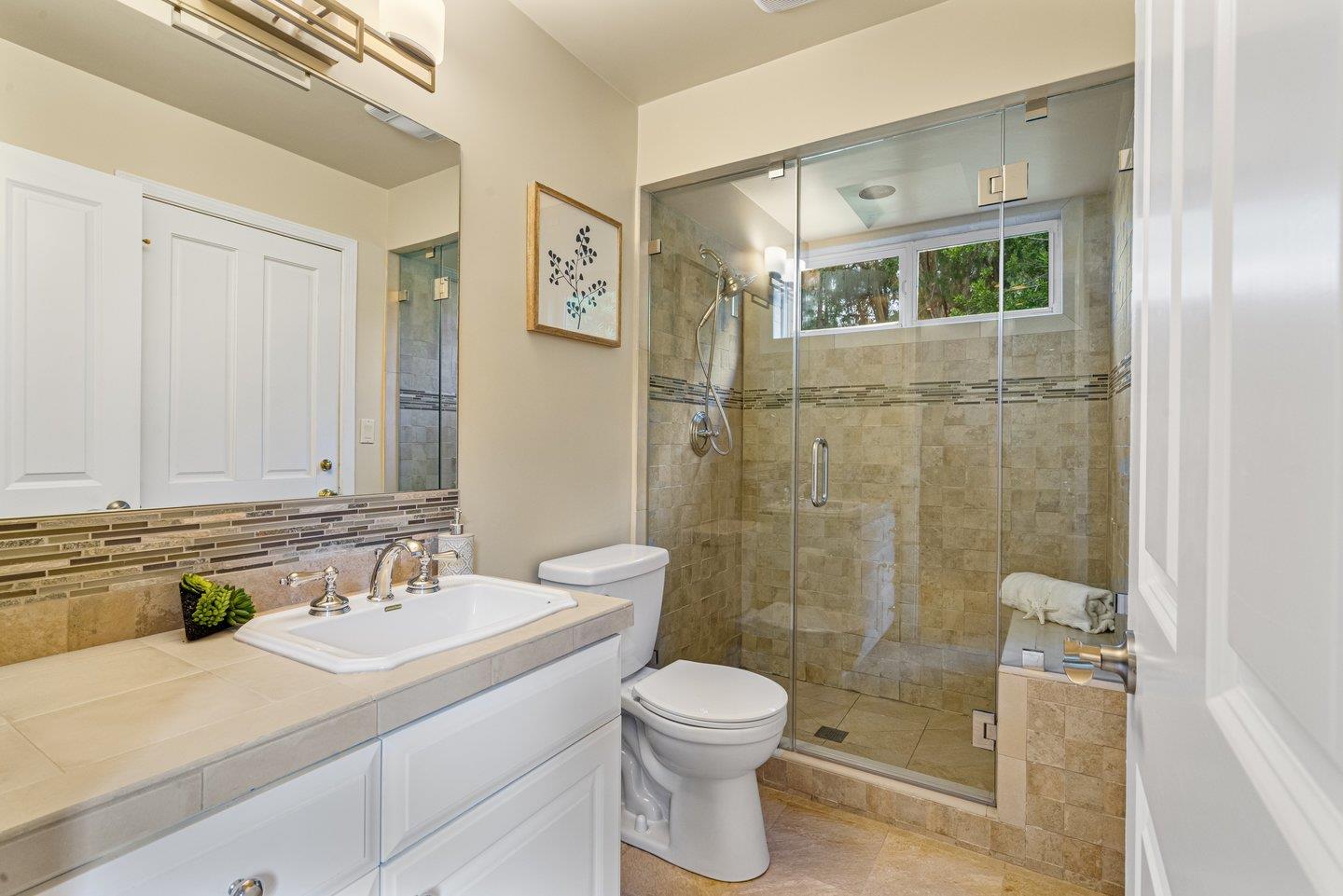 Detail Gallery Image 46 of 82 For 25594 Elena Rd, Los Altos Hills,  CA 94022 - 5 Beds | 4 Baths