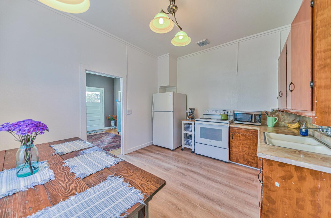 Detail Gallery Image 11 of 34 For 68 Fourth St, Spreckels,  CA 93962 - 4 Beds | 2 Baths
