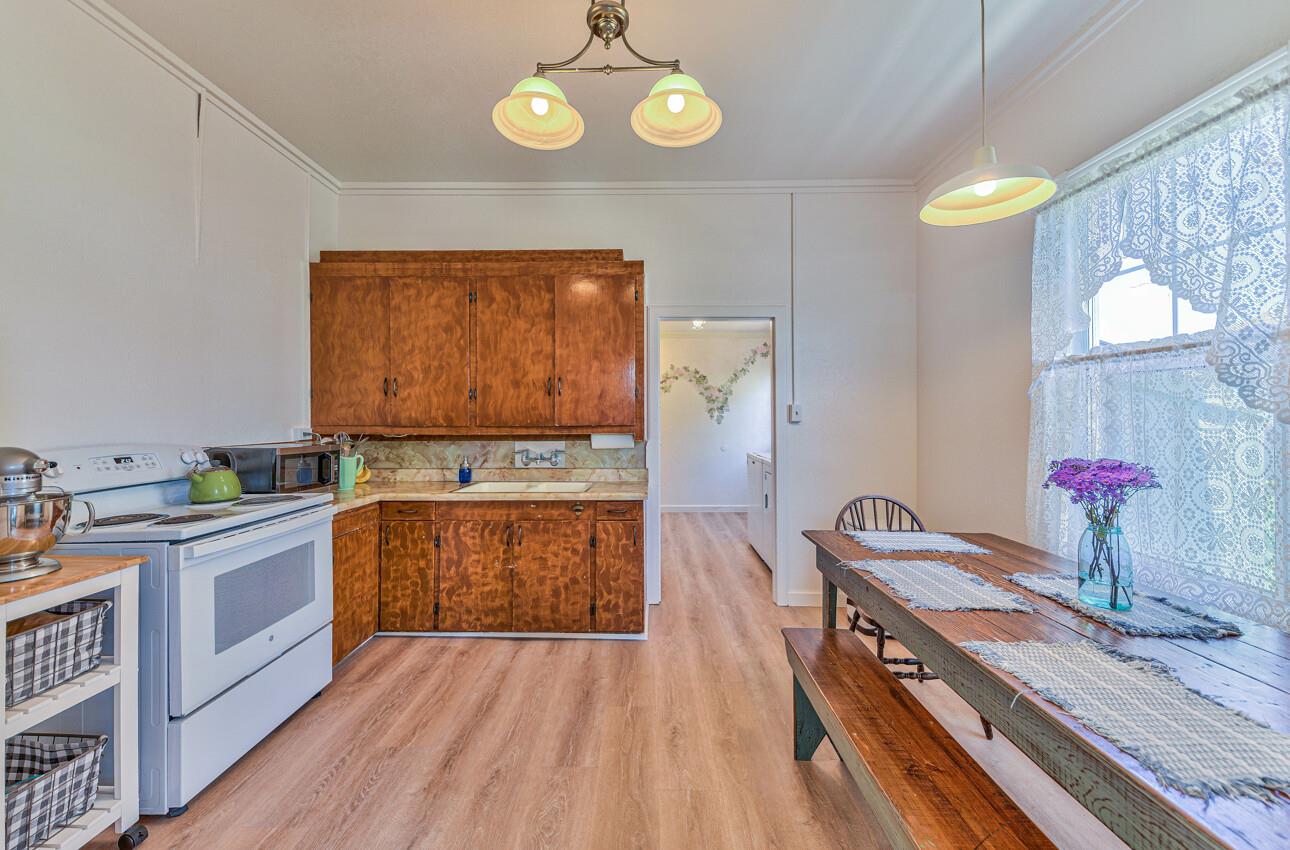 Detail Gallery Image 9 of 34 For 68 Fourth St, Spreckels,  CA 93962 - 4 Beds | 2 Baths