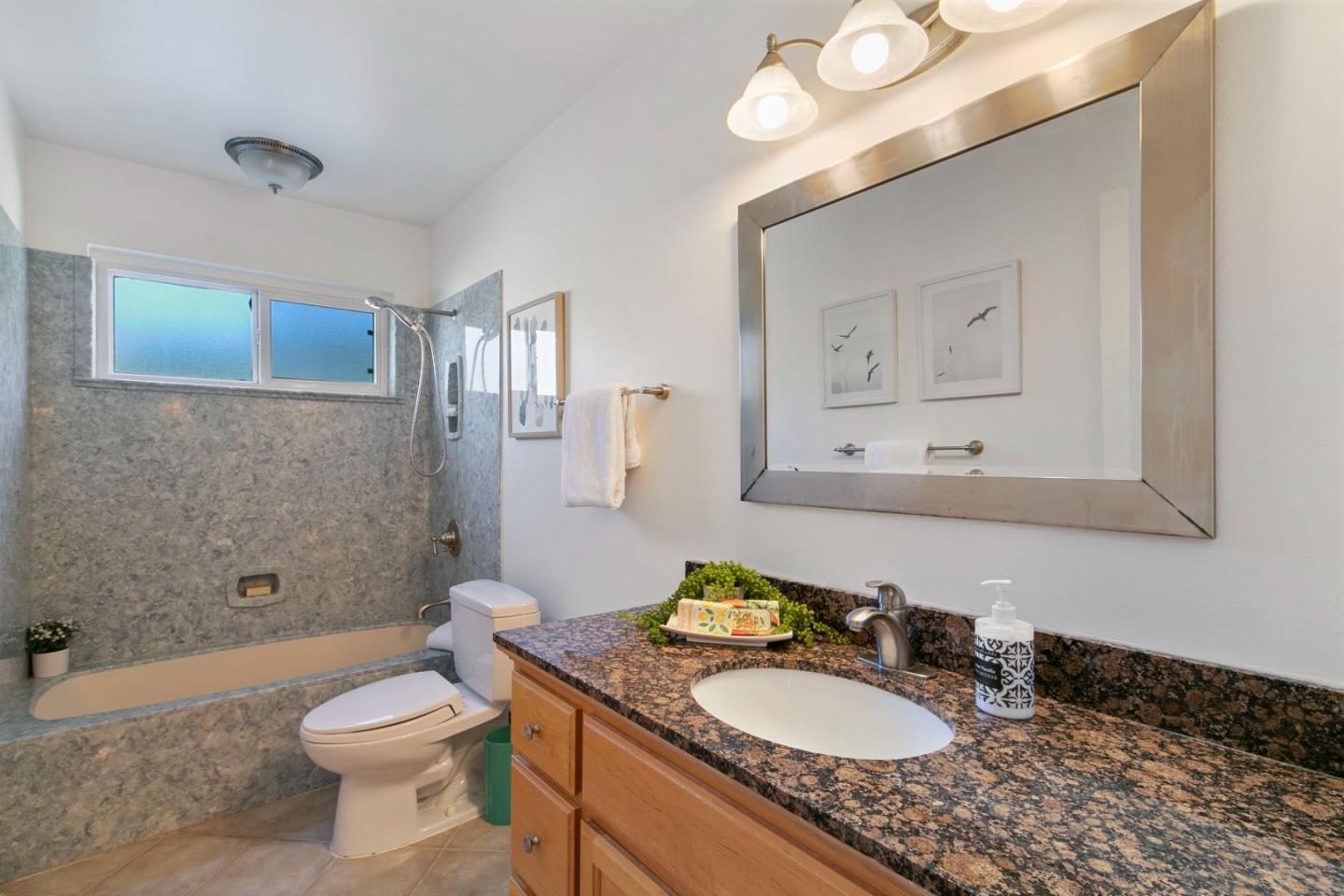 Detail Gallery Image 23 of 39 For 3413 Brittan Ave, San Carlos,  CA 94070 - 5 Beds | 2/1 Baths