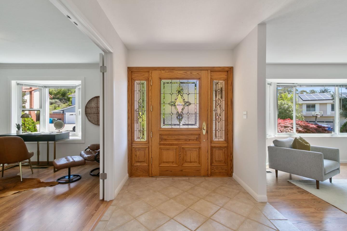 Detail Gallery Image 3 of 39 For 3413 Brittan Ave, San Carlos,  CA 94070 - 5 Beds | 2/1 Baths
