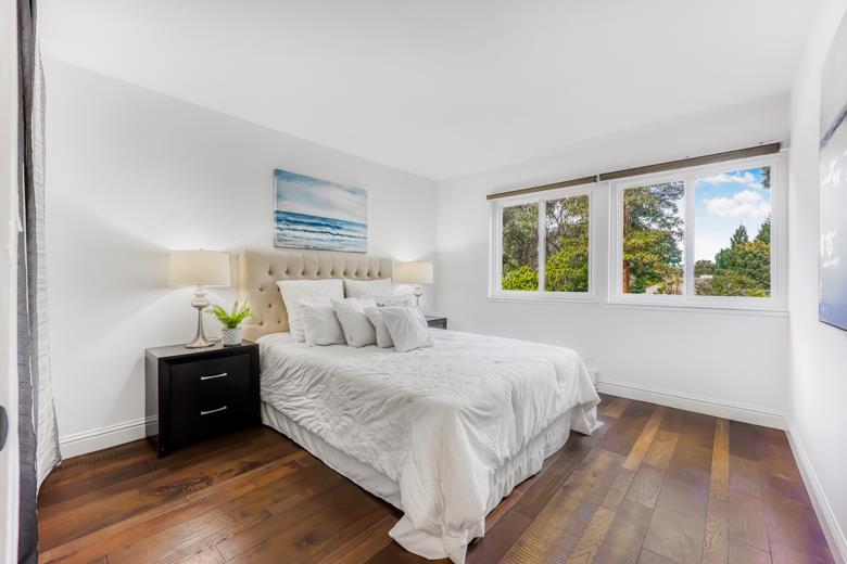 Detail Gallery Image 21 of 34 For 150 W Edith Ave #4,  Los Altos,  CA 94022 - 2 Beds | 2 Baths