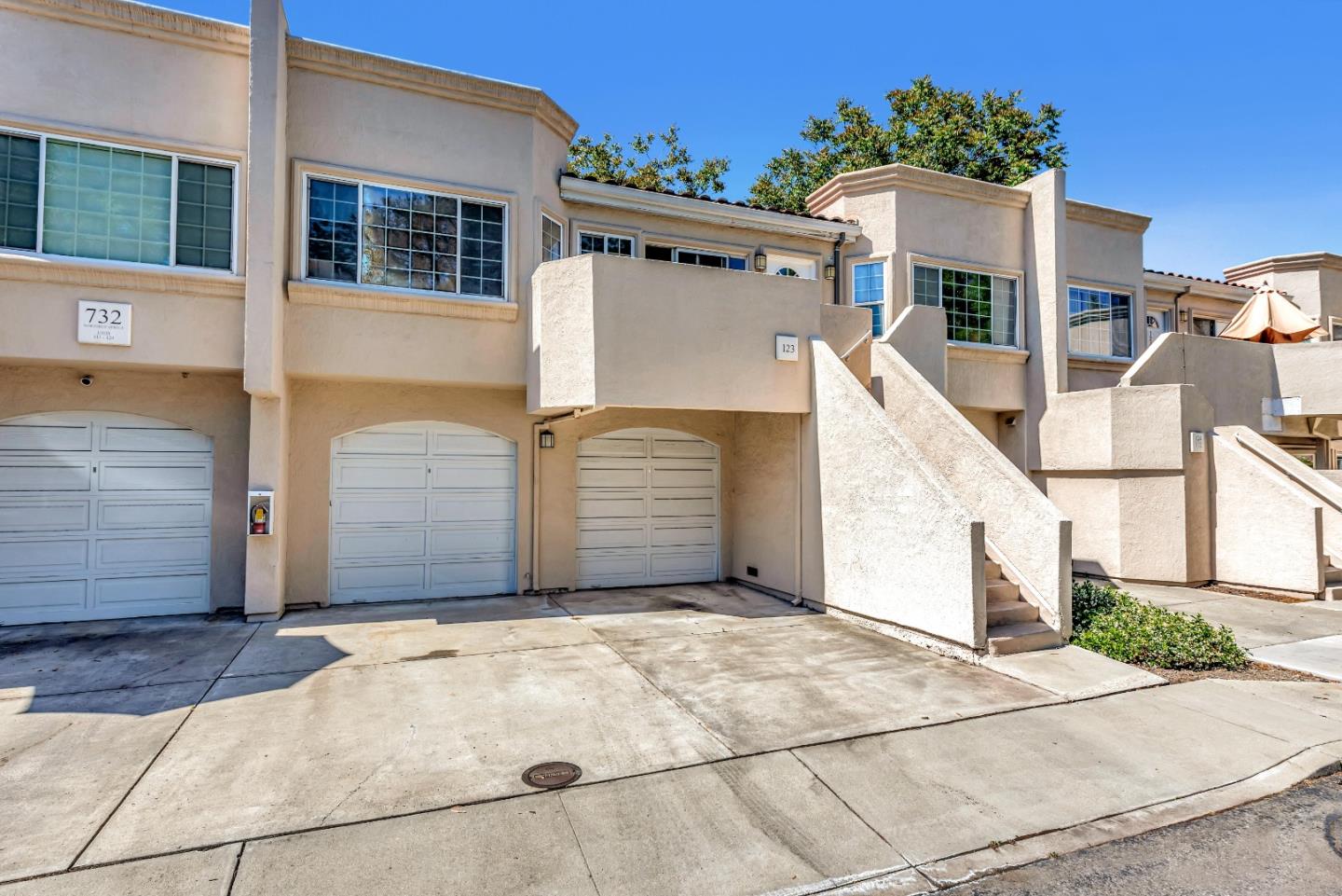 Detail Gallery Image 1 of 13 For 732 Northrup St #123,  San Jose,  CA 95126 - 2 Beds | 2 Baths