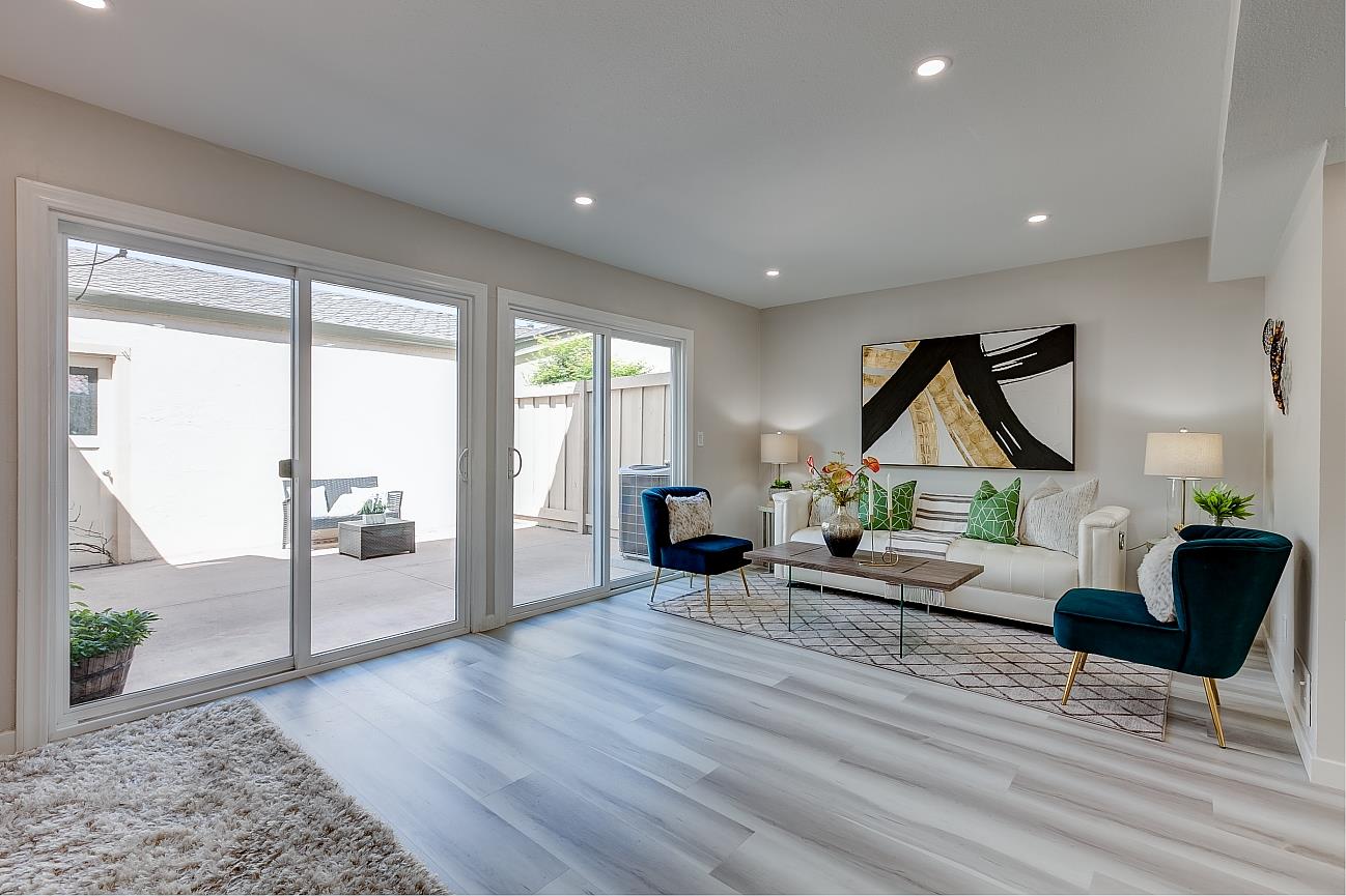 Detail Gallery Image 1 of 35 For 1285 Riesling Ter, Sunnyvale,  CA 94087 - 2 Beds | 1/1 Baths
