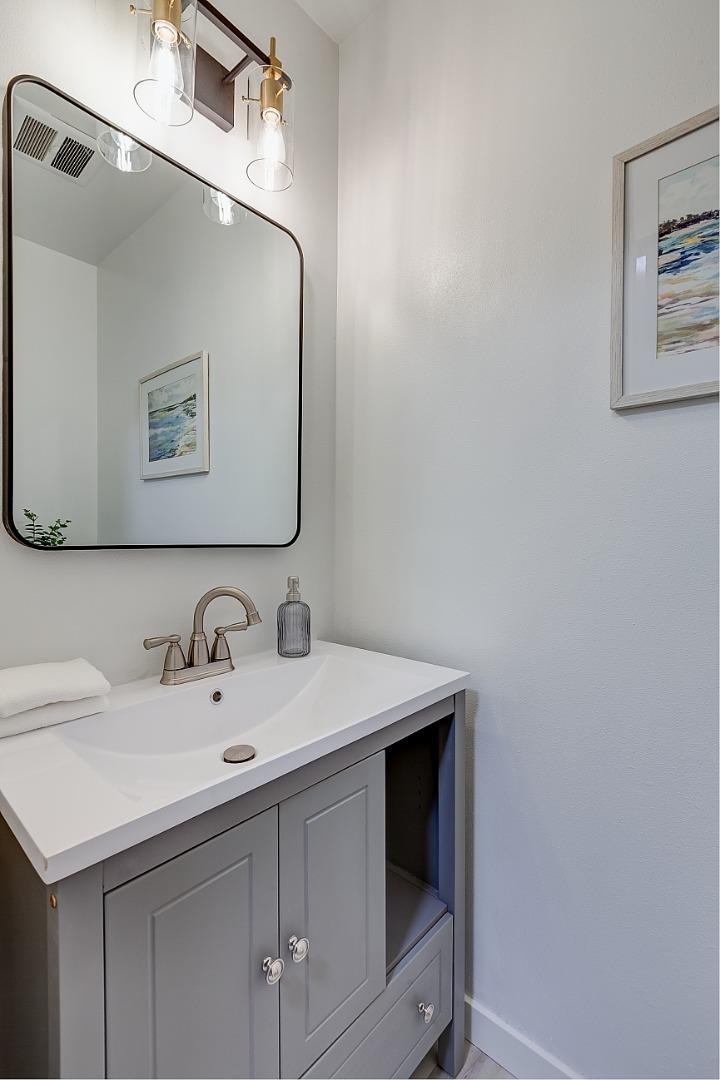 Detail Gallery Image 15 of 35 For 1285 Riesling Ter, Sunnyvale,  CA 94087 - 2 Beds | 1/1 Baths