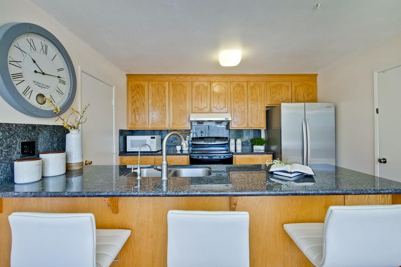 Detail Gallery Image 16 of 50 For 1641 Albatross Dr, Sunnyvale,  CA 94087 - 3 Beds | 2/1 Baths