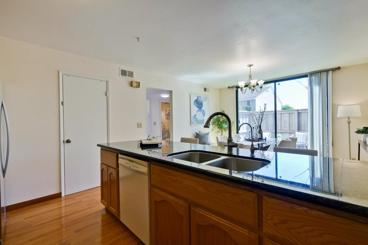 Detail Gallery Image 21 of 50 For 1641 Albatross Dr, Sunnyvale,  CA 94087 - 3 Beds | 2/1 Baths