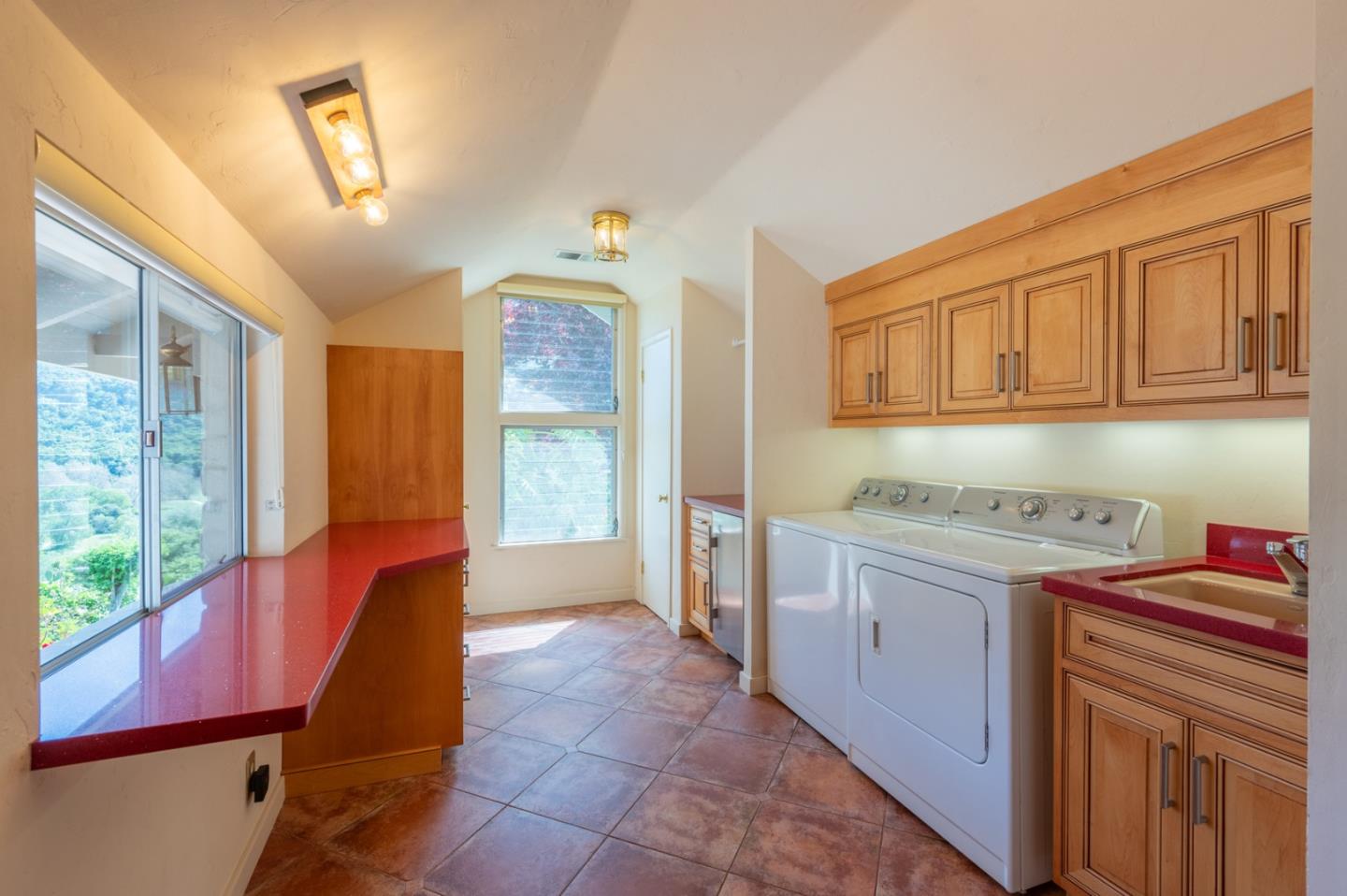 Detail Gallery Image 11 of 25 For 22 Rancho Fiesta Rd, Carmel Valley,  CA 93924 - 7 Beds | 6/4 Baths