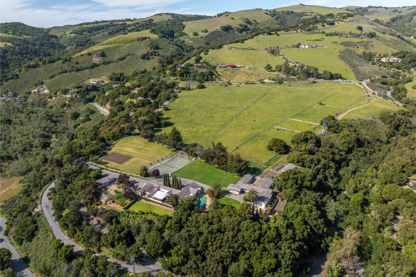 Detail Gallery Image 22 of 25 For 22 Rancho Fiesta Rd, Carmel Valley,  CA 93924 - 4 Beds | 4/3 Baths