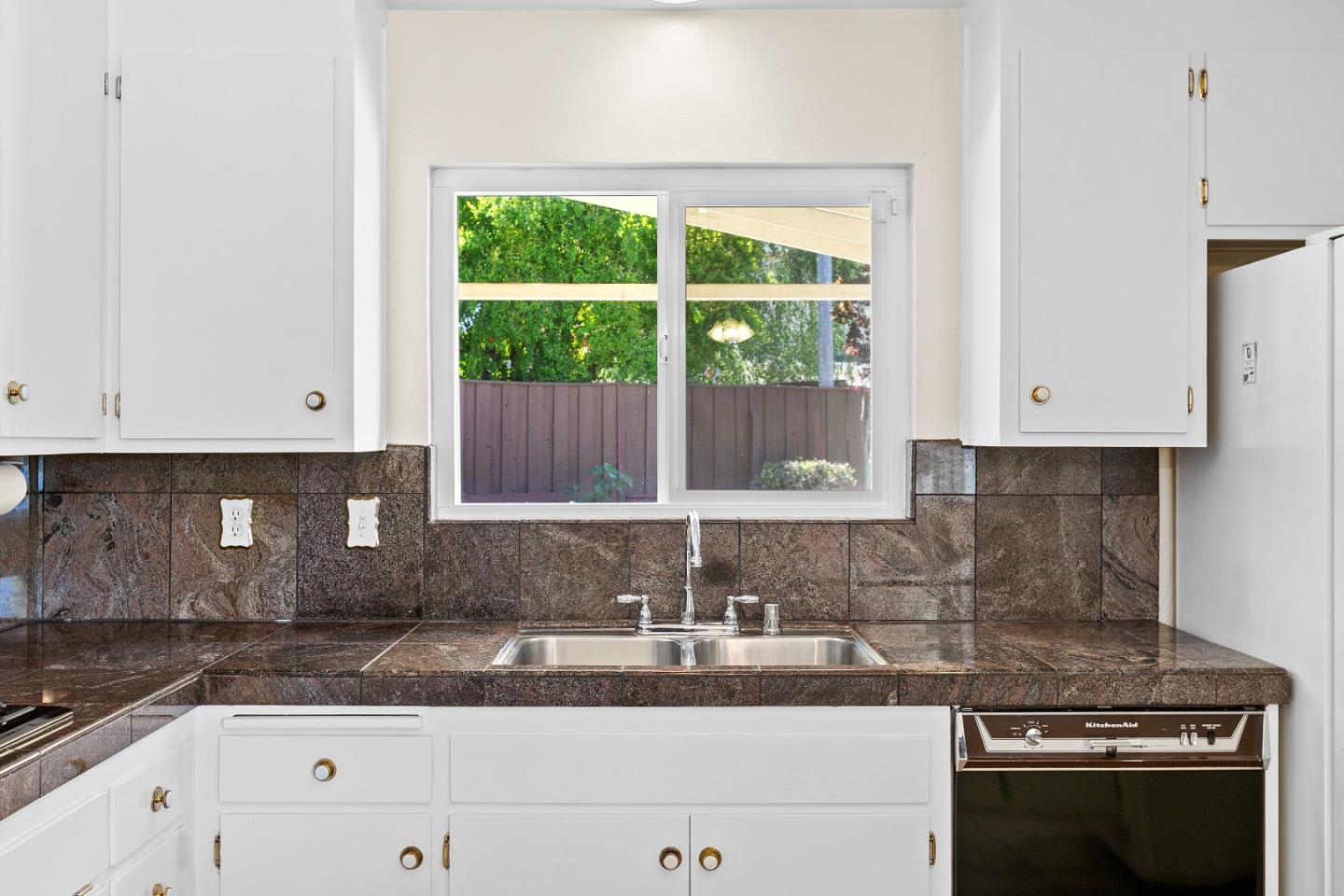 Detail Gallery Image 27 of 34 For 1472 Fairhaven Ct, San Jose,  CA 95118 - 3 Beds | 2 Baths
