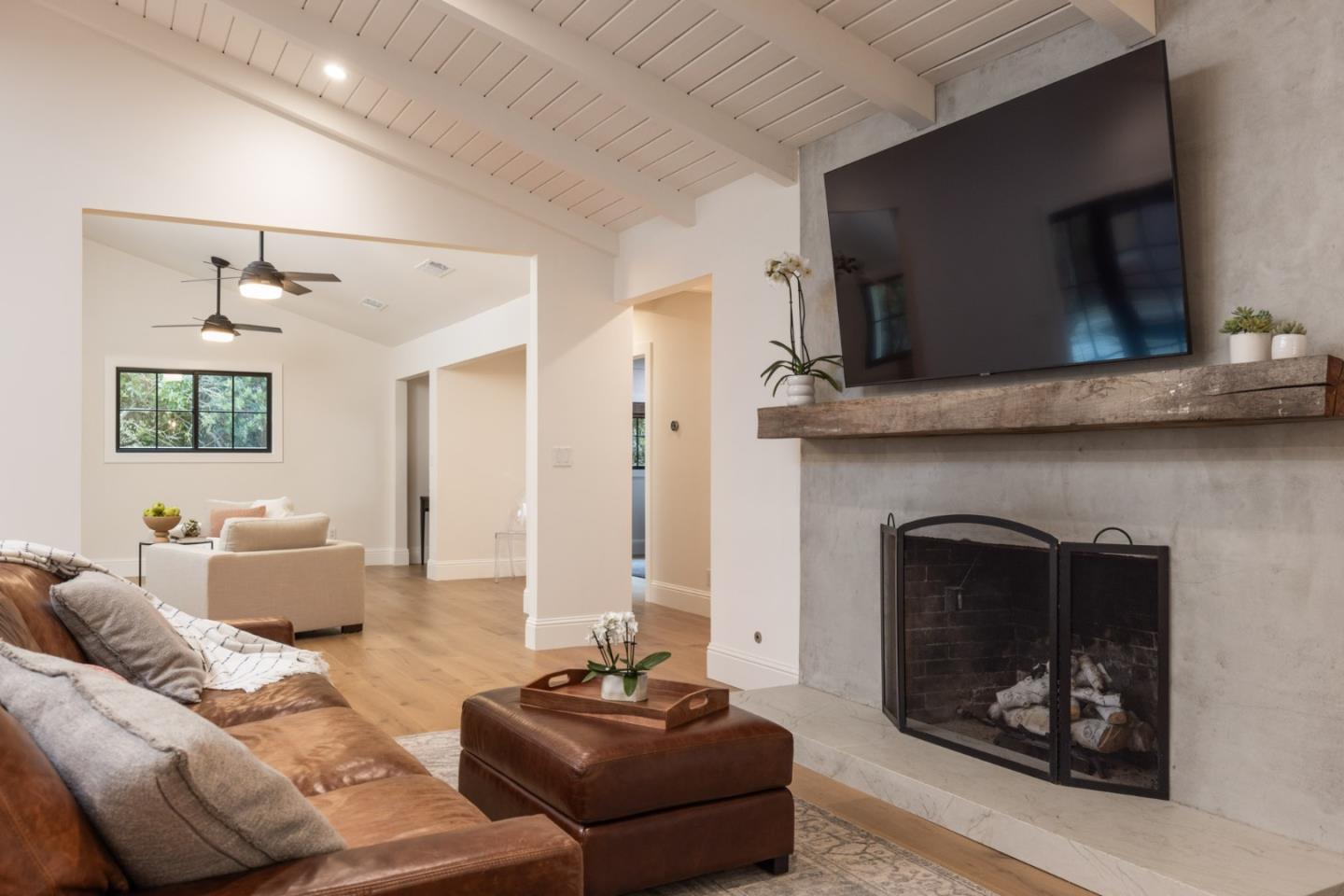 Detail Gallery Image 7 of 30 For 26 Live Oak Ln, Carmel Valley,  CA 93924 - 4 Beds | 4 Baths