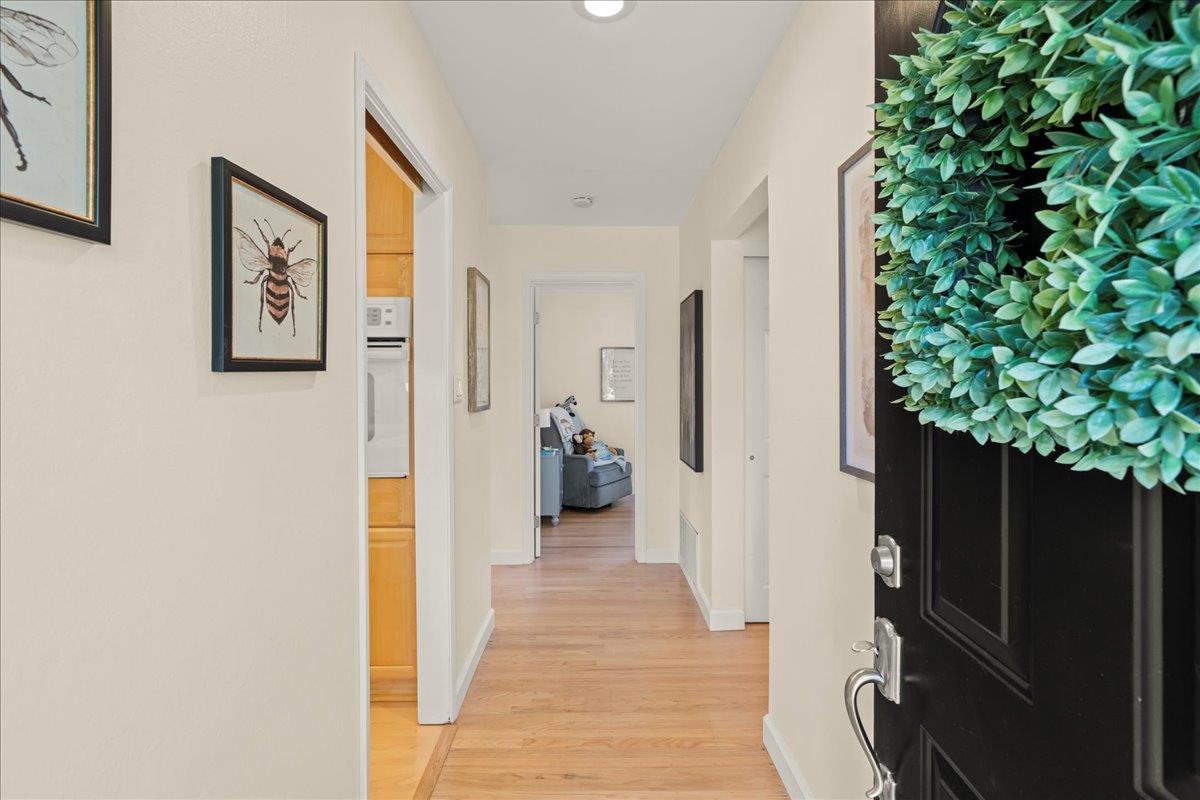 Detail Gallery Image 4 of 30 For 1373 Ridgewood Dr, San Jose,  CA 95118 - 3 Beds | 2 Baths
