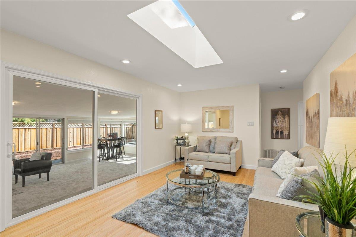 Detail Gallery Image 6 of 30 For 1373 Ridgewood Dr, San Jose,  CA 95118 - 3 Beds | 2 Baths
