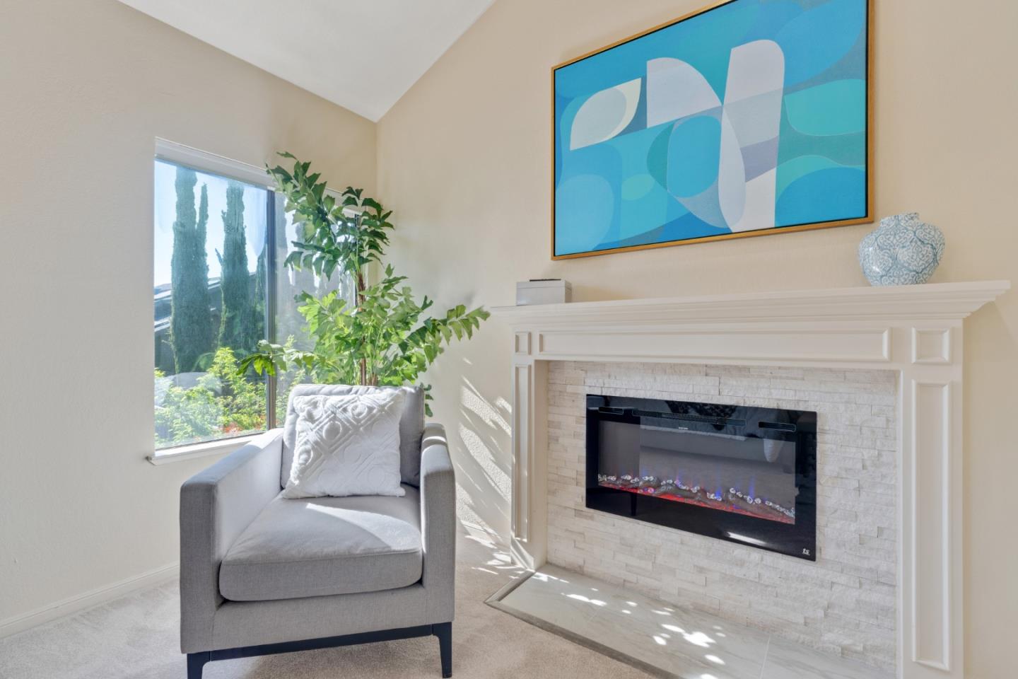Detail Gallery Image 15 of 53 For 10375 Heney Creek Pl, Cupertino,  CA 95014 - 5 Beds | 3/1 Baths