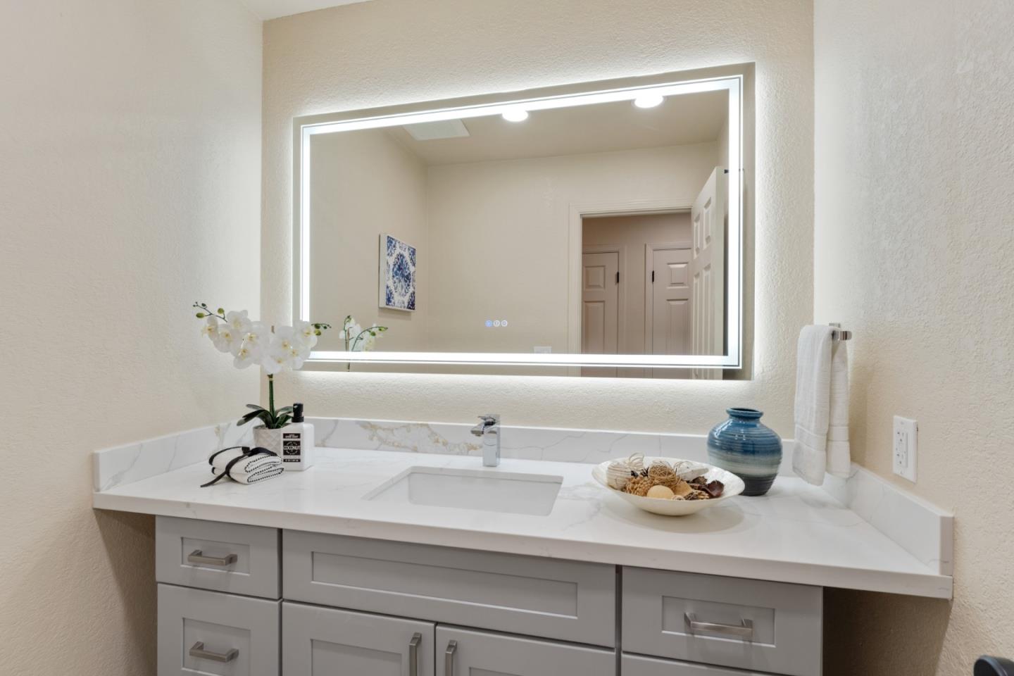 Detail Gallery Image 24 of 53 For 10375 Heney Creek Pl, Cupertino,  CA 95014 - 5 Beds | 3/1 Baths
