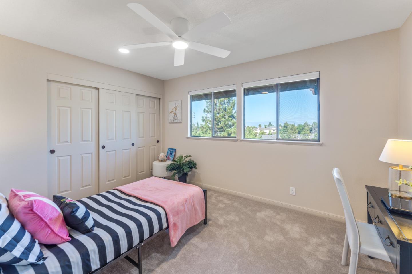 Detail Gallery Image 8 of 53 For 10375 Heney Creek Pl, Cupertino,  CA 95014 - 5 Beds | 3/1 Baths