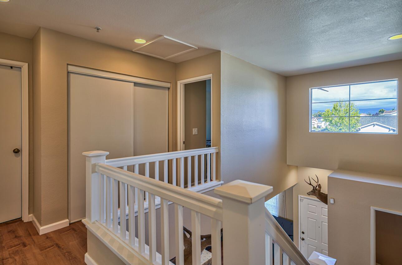 Detail Gallery Image 9 of 22 For 1793 Merlot Way, Salinas,  CA 93906 - 4 Beds | 2/1 Baths