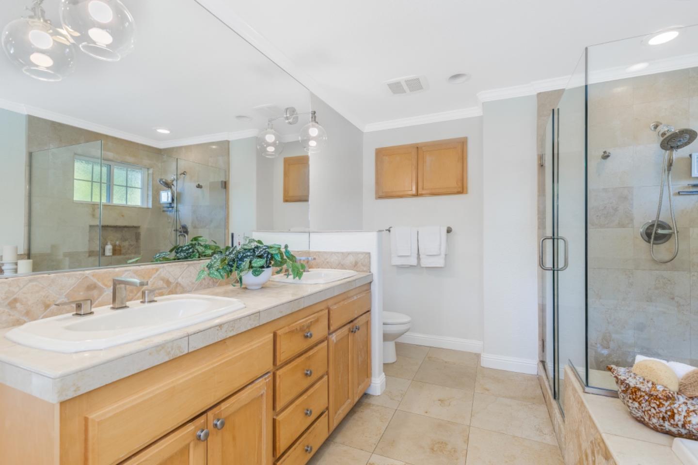 Detail Gallery Image 19 of 33 For 102 Old Orchard Dr, Los Gatos,  CA 95032 - 3 Beds | 2/1 Baths