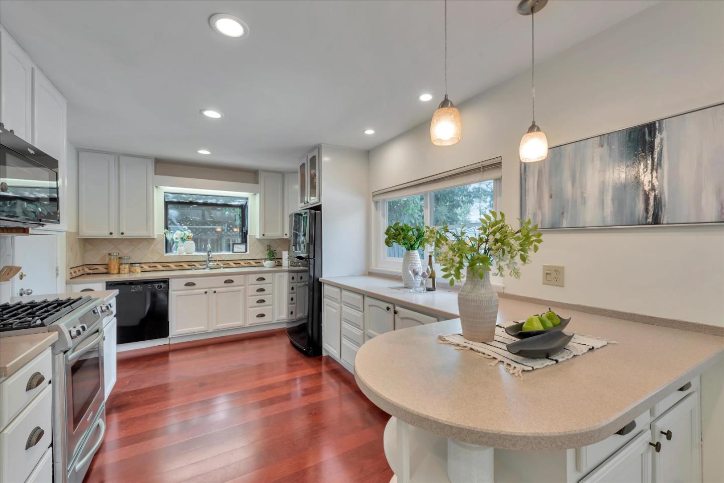 Detail Gallery Image 9 of 31 For 1057 Eden Ave, San Jose,  CA 95117 - 3 Beds | 2 Baths
