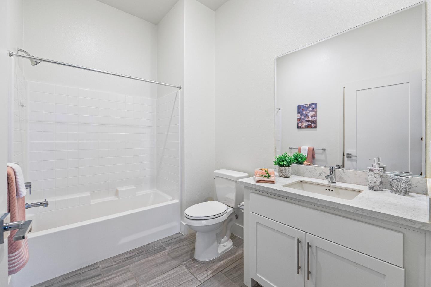 Detail Gallery Image 23 of 38 For 320 Riesling Ave #32,  Milpitas,  CA 95035 - 3 Beds | 2/1 Baths