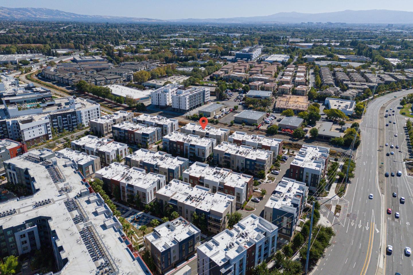 Detail Gallery Image 2 of 38 For 320 Riesling Ave #32,  Milpitas,  CA 95035 - 3 Beds | 2/1 Baths