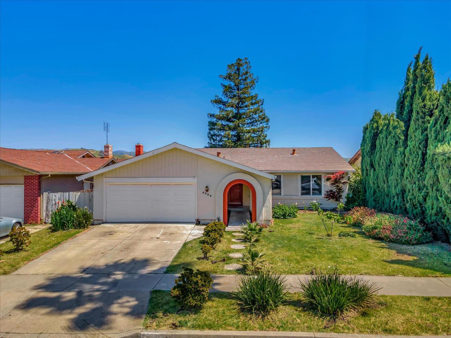 Detail Gallery Image 1 of 44 For 5002 Gazania Dr, San Jose,  CA 95111 - 4 Beds | 2 Baths