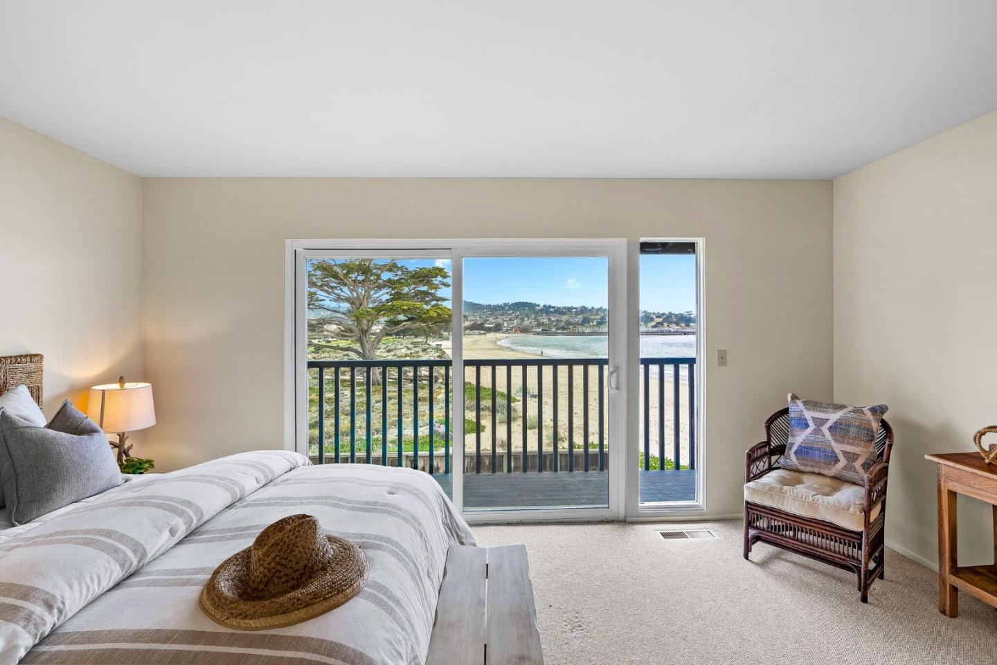 Detail Gallery Image 13 of 29 For 6 La Playa St, Monterey,  CA 93940 - 2 Beds | 2/1 Baths