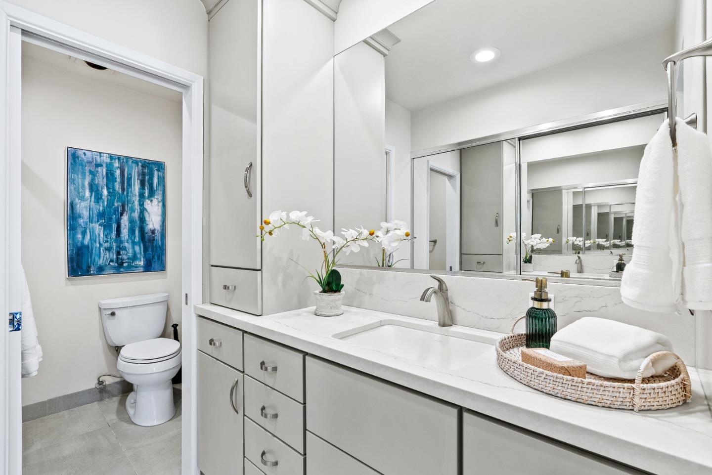 Detail Gallery Image 14 of 29 For 6 La Playa St, Monterey,  CA 93940 - 2 Beds | 2/1 Baths