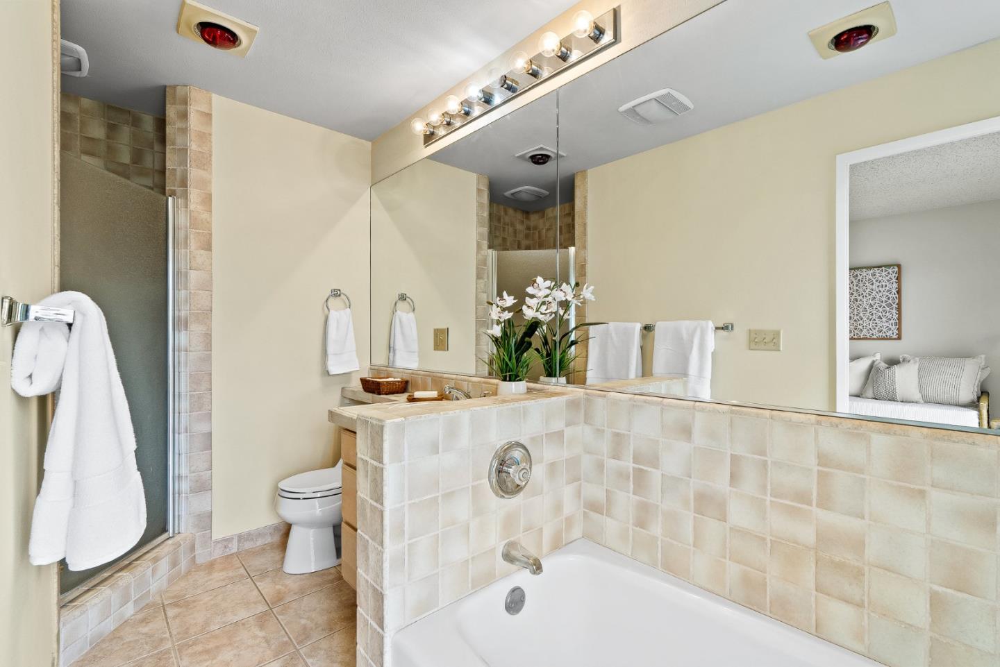 Detail Gallery Image 16 of 29 For 6 La Playa St, Monterey,  CA 93940 - 2 Beds | 2/1 Baths