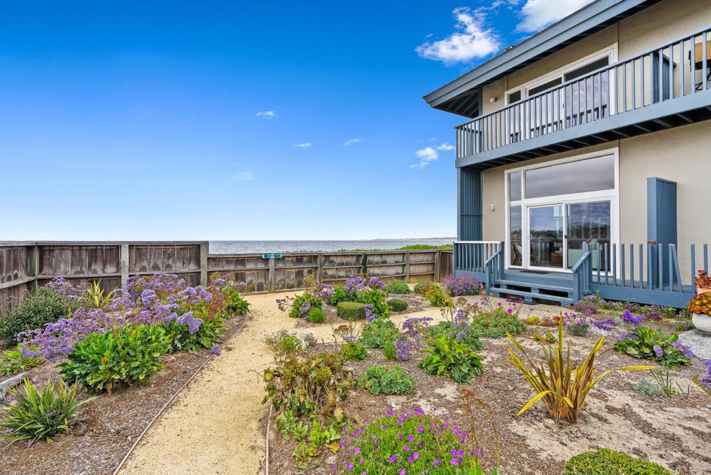 Detail Gallery Image 23 of 29 For 6 La Playa St, Monterey,  CA 93940 - 2 Beds | 2/1 Baths