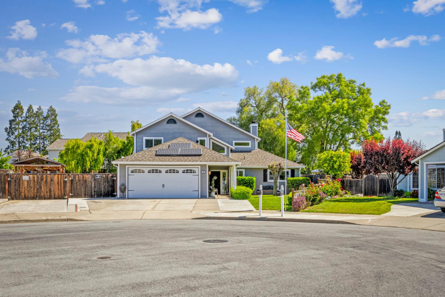 Detail Gallery Image 1 of 73 For 1403 Bristlecone Ct, Gilroy,  CA 95020 - 4 Beds | 3 Baths