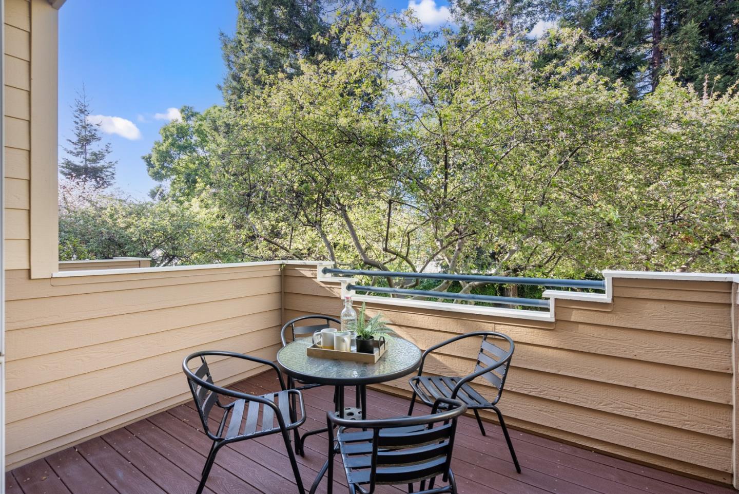 Detail Gallery Image 9 of 60 For 502 Porpoise Bay Ter a,  Sunnyvale,  CA 94089 - 3 Beds | 2/1 Baths