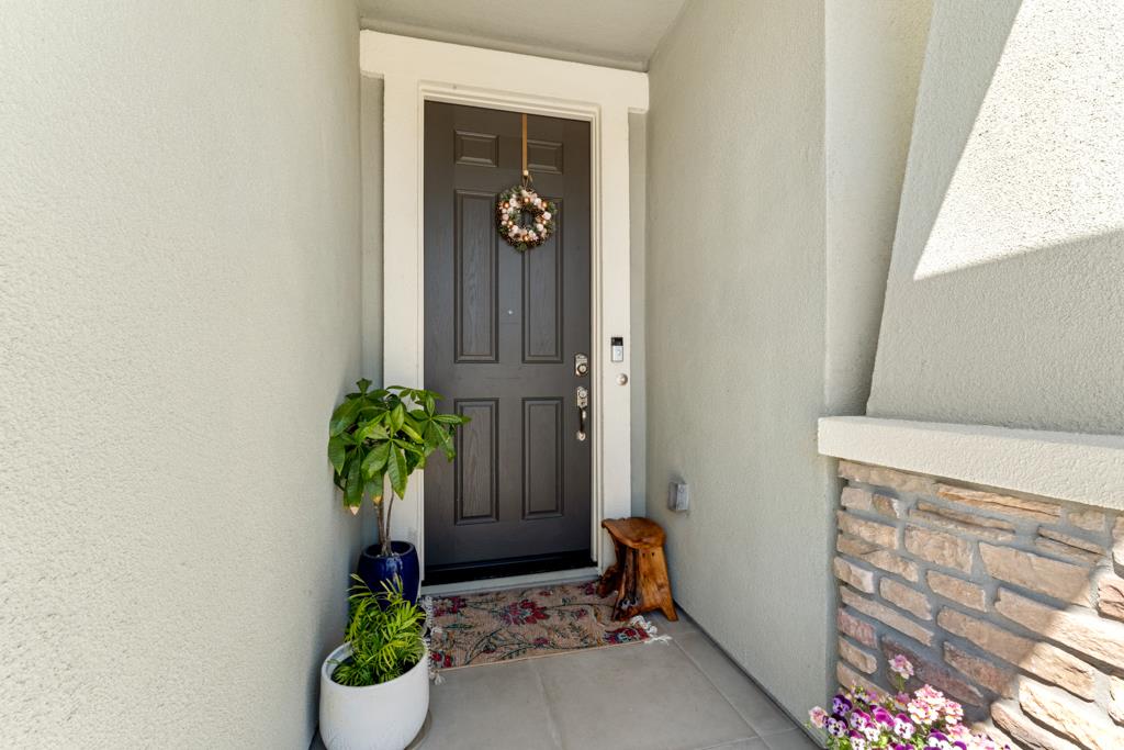 Detail Gallery Image 6 of 58 For 1580 Hurka Way, Gilroy,  CA 95020 - 4 Beds | 2 Baths