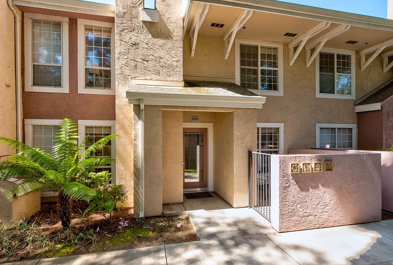 Browse active condo listings in CYPRESS LANDING