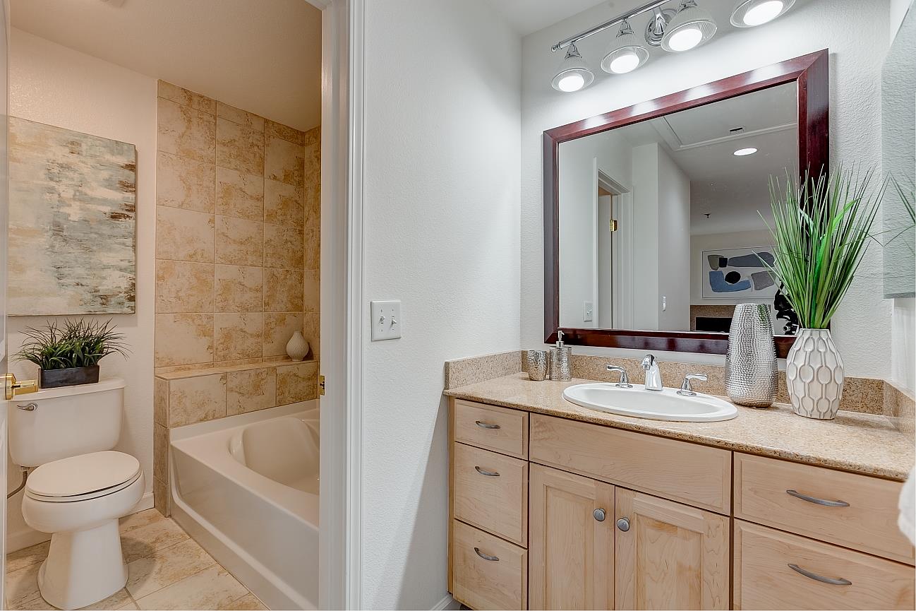 Detail Gallery Image 17 of 27 For 625 E El Camino Real #106,  Sunnyvale,  CA 94087 - 2 Beds | 2/1 Baths