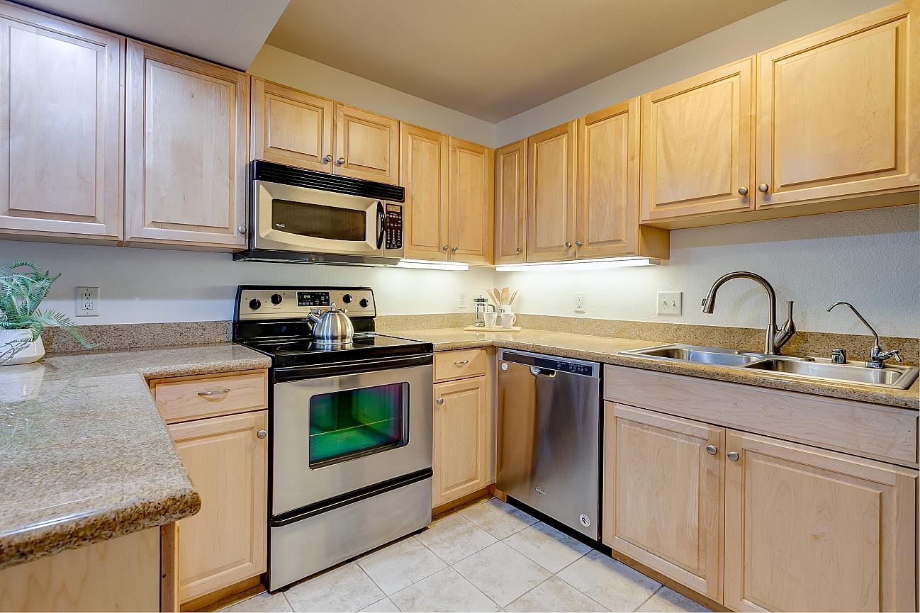 Detail Gallery Image 9 of 27 For 625 E El Camino Real #106,  Sunnyvale,  CA 94087 - 2 Beds | 2/1 Baths