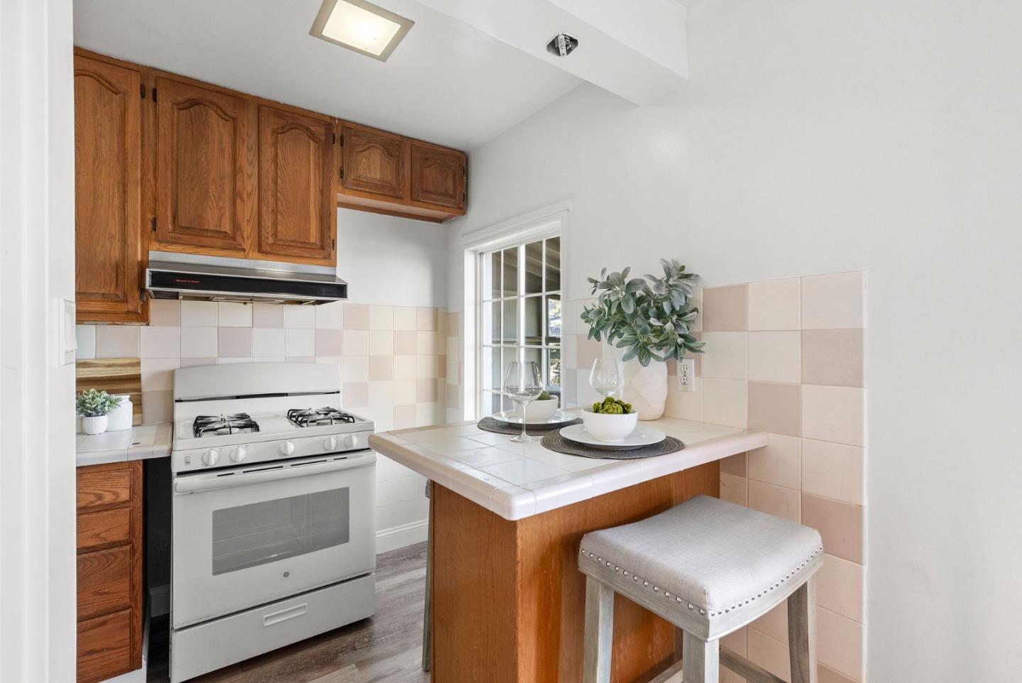 Detail Gallery Image 24 of 38 For 158 Bellevue Ave, Daly City,  CA 94014 - 3 Beds | 2 Baths