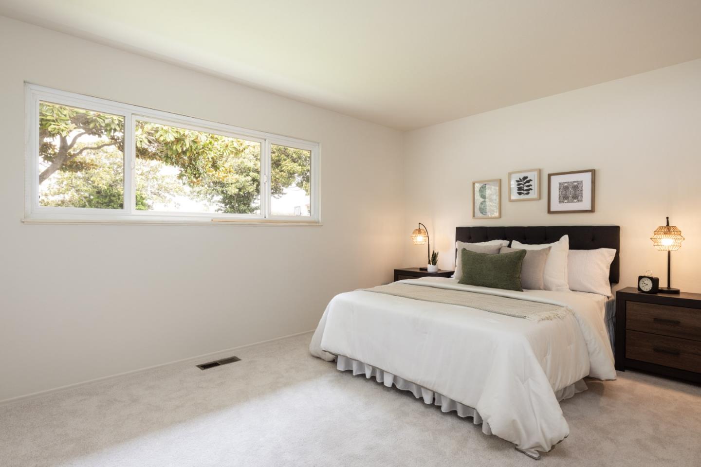 Detail Gallery Image 11 of 19 For 38 Santa Monica Ct, Salinas,  CA 93901 - 4 Beds | 2 Baths
