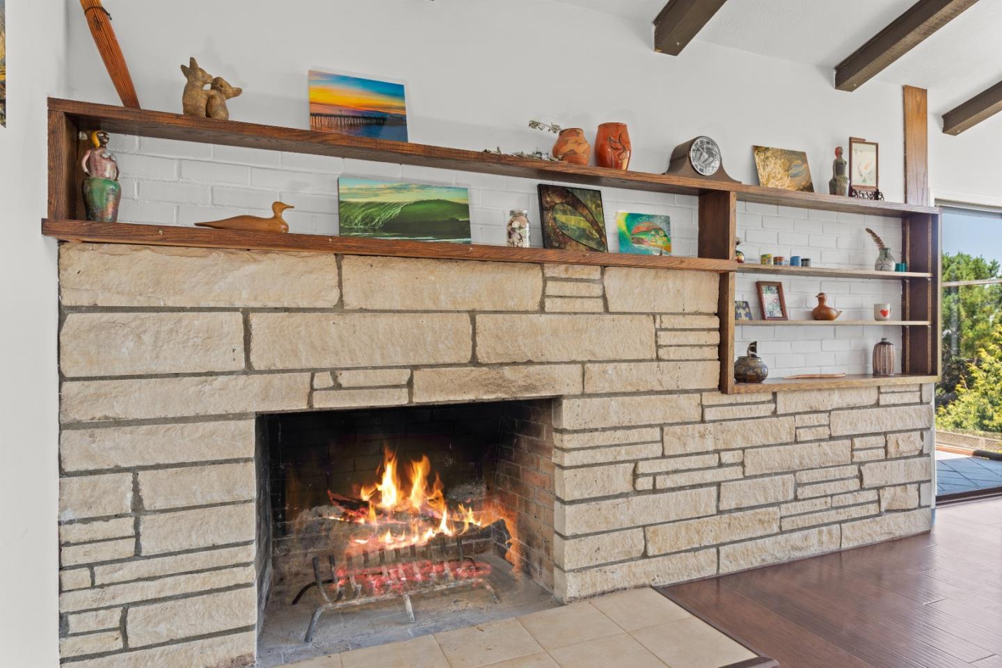 Detail Gallery Image 8 of 32 For 26335 Jeanette Rd, Carmel Valley,  CA 93924 - 4 Beds | 4 Baths