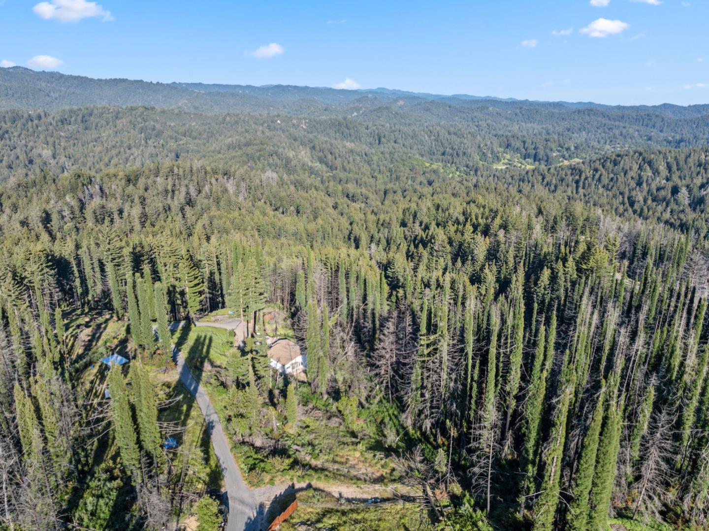 Detail Gallery Image 5 of 28 For 1410 Pinecrest Dr, Boulder Creek,  CA 95006 - – Beds | – Baths