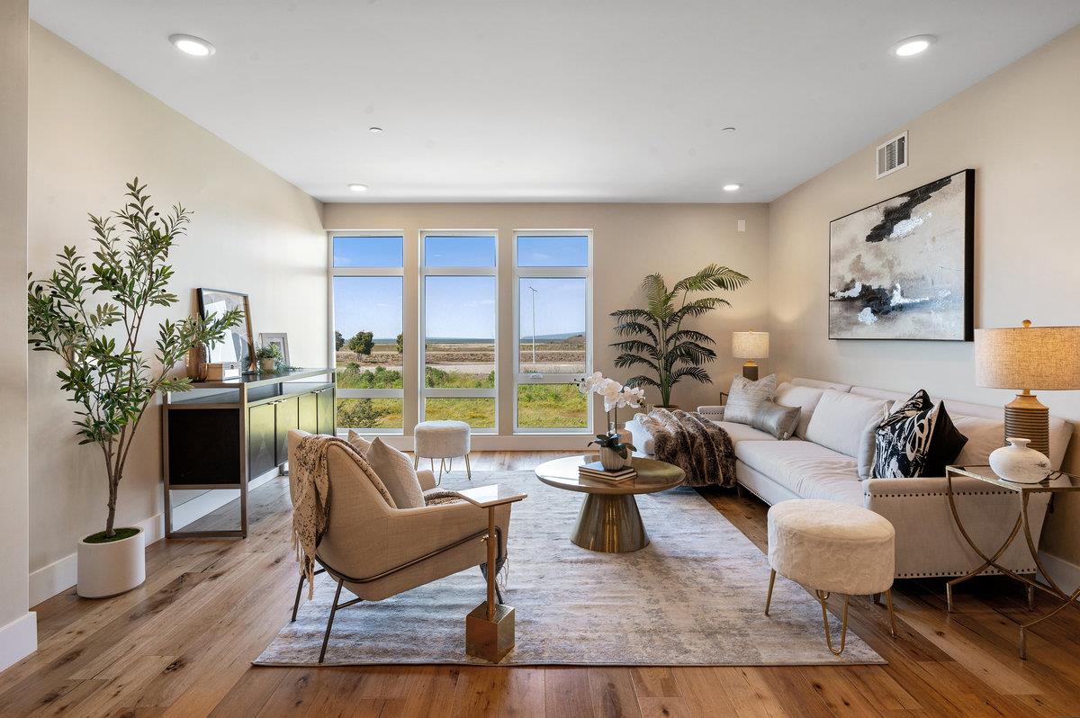 Detail Gallery Image 1 of 27 For 400 Mariners Island Blvd #105,  San Mateo,  CA 94404 - 3 Beds | 2 Baths