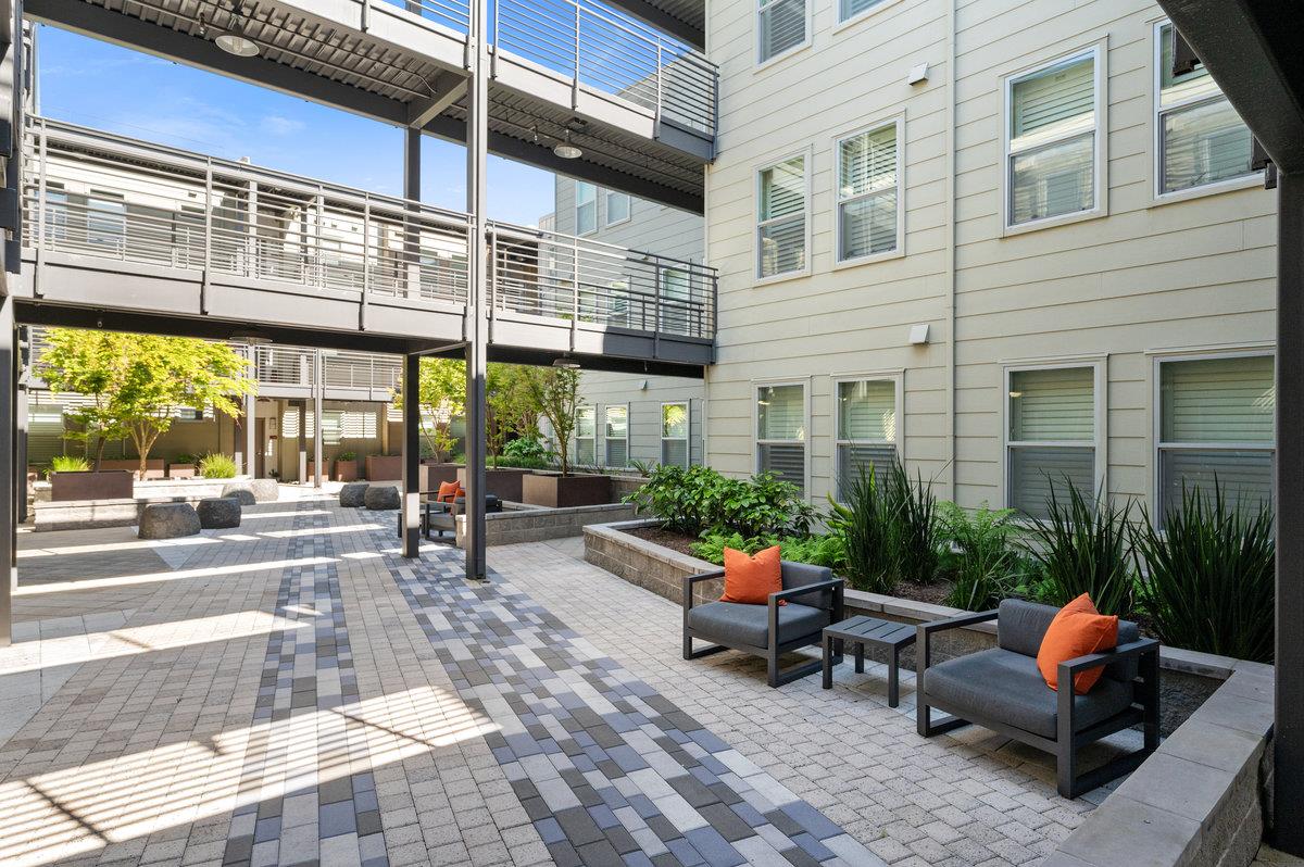 Detail Gallery Image 19 of 27 For 400 Mariners Island Blvd #105,  San Mateo,  CA 94404 - 3 Beds | 2 Baths