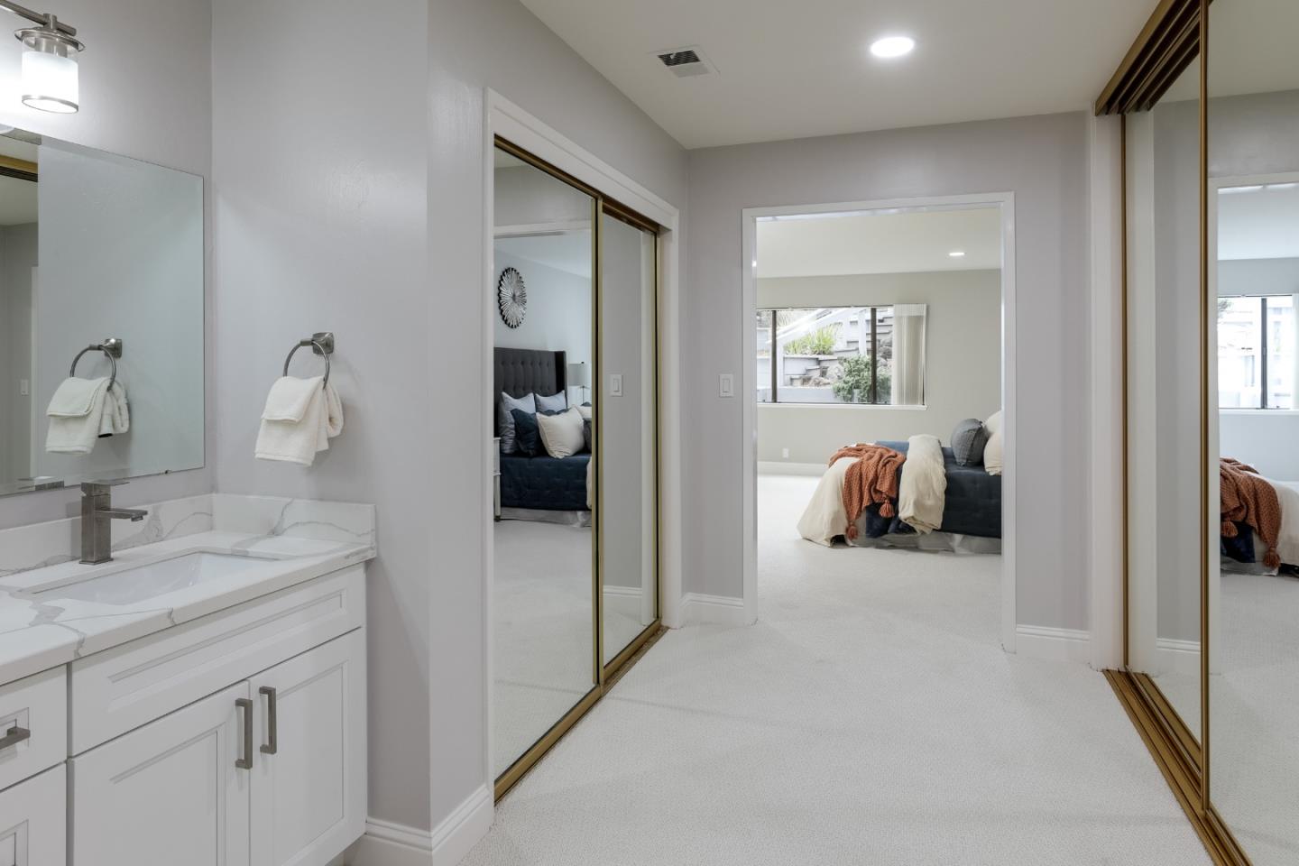 Detail Gallery Image 13 of 33 For 13651 Paseo Del Roble Dr, Los Altos Hills,  CA 94022 - 4 Beds | 3/1 Baths