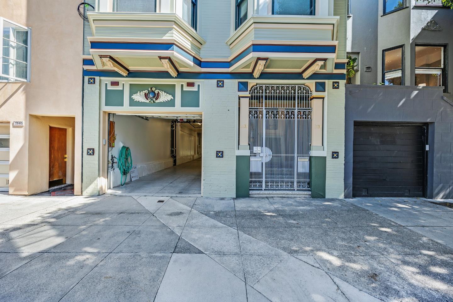 Detail Gallery Image 2 of 32 For 2832-34 Gough St, San Francisco,  CA 94123 - – Beds | – Baths