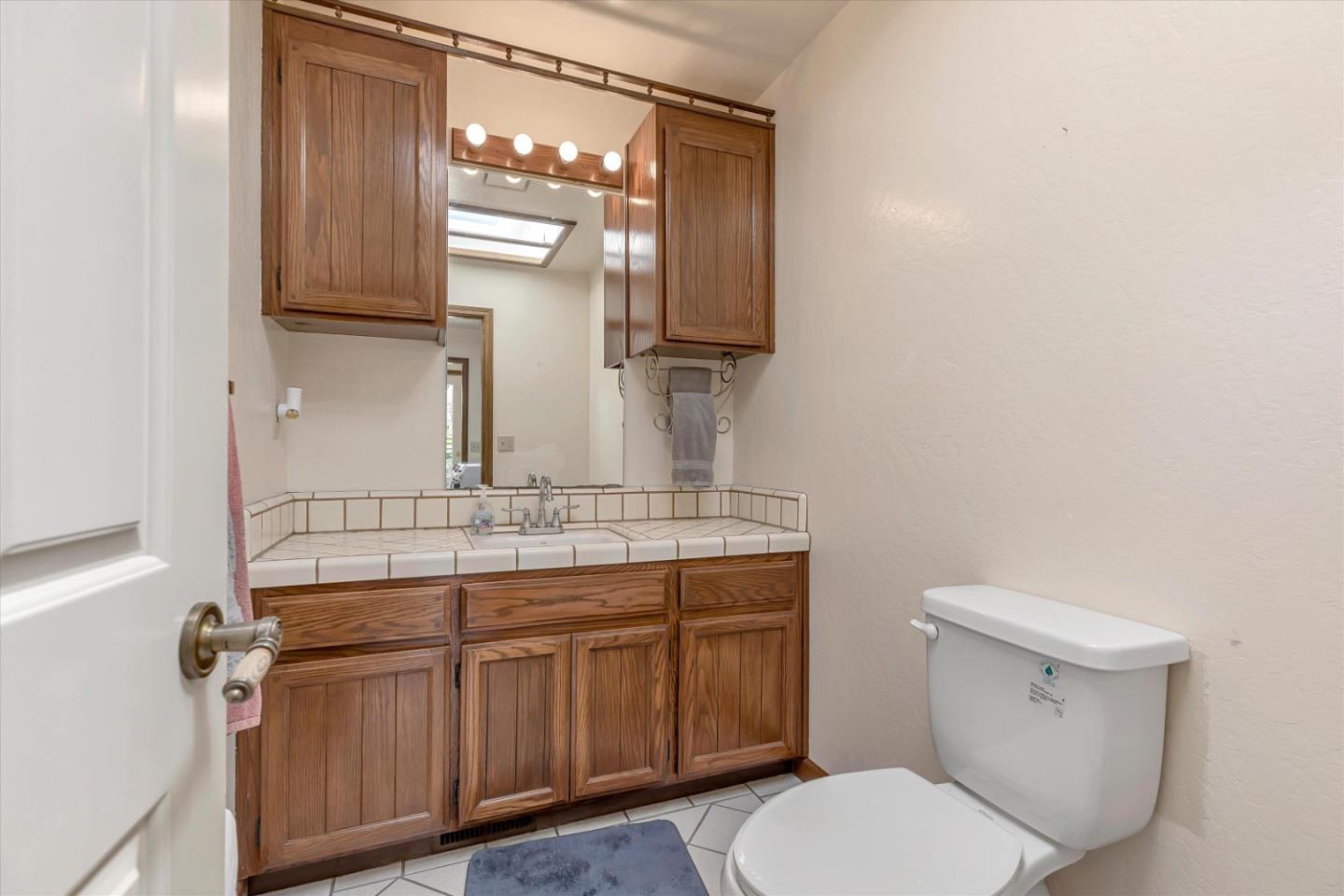 Detail Gallery Image 38 of 66 For 270 Hidden Valley Rd, Hollister,  CA 95023 - 4 Beds | 2/1 Baths