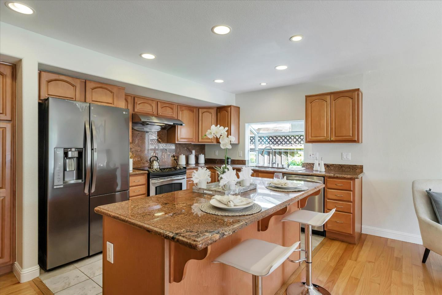 Detail Gallery Image 17 of 42 For 6432 Myrtlewood Dr, Cupertino,  CA 95014 - 4 Beds | 2/1 Baths