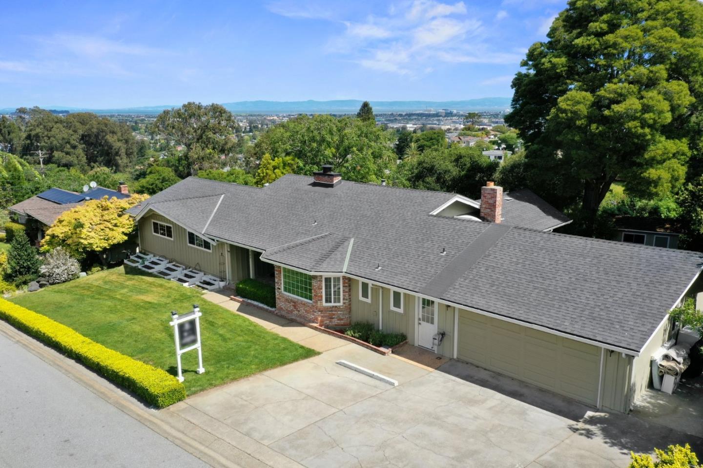 Photo of 707 Linda Ct in San Mateo, CA