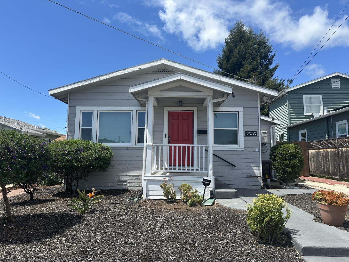 Photo of 2939 60th Ave in Oakland, CA