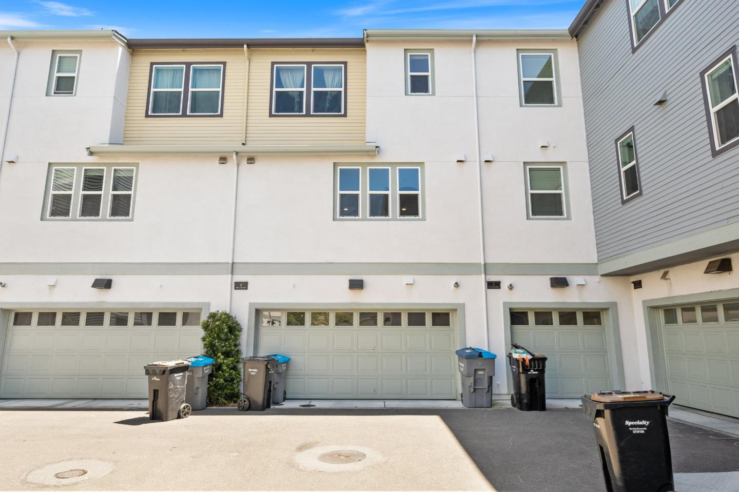 Detail Gallery Image 25 of 41 For 880 E Duane Ave #9,  Sunnyvale,  CA 94085 - 3 Beds | 3/1 Baths